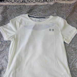 Underarmour gym shirt size small